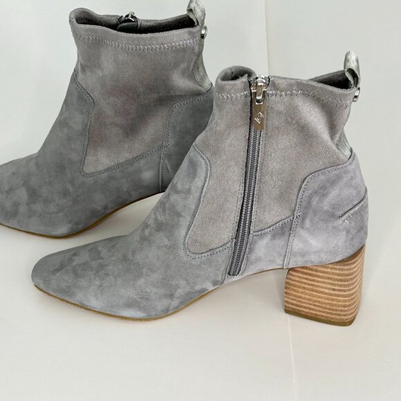 NIB! Donald Pliner Abbie kid suede booties, stone, size 7.5 - Picture 5 of 8